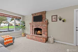 624 217th St SW, Bothell, WA 98021 - Photo 5