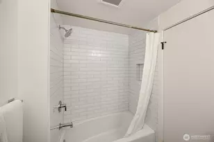 18843 168th Ave NE, Woodinville, WA 98072 - Photo 23