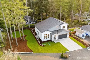 31 E Rhododendron Ct, Union, WA 98592 - Photo 5