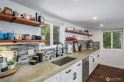 2097 Gull Way, Camano Island, WA 98282 - Photo 3