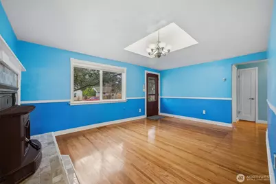 14056 23rd Place NE, Seattle, WA 98125 - Photo 3