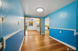 14056 23rd Pl NE, Seattle, WA 98125 - Photo 5