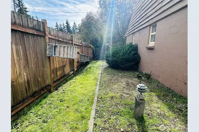 15326 Ashworth Place N, Shoreline, WA 98133 - Photo 33