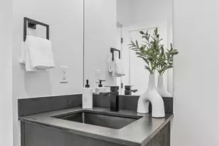 8750 13th Ave NW, Seattle, WA 98117 - Photo 11