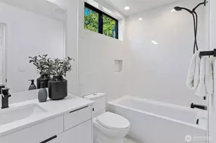 8750 13th Ave NW, Seattle, WA 98117 - Photo 23