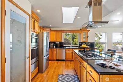 7331 E Center Street, Port Orchard, WA 98366 - Photo 5