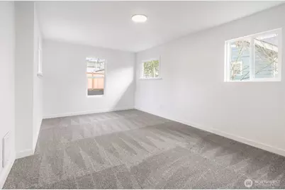 949 S Ridgewood Avenue, Tacoma, WA 98405 - Photo 17