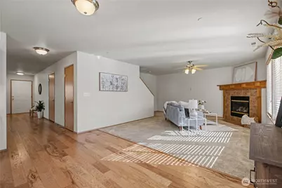 2261 Wallace Loop, DuPont, WA 98327 - Photo 9