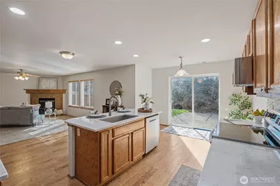 2261 Wallace Loop, DuPont, WA 98327 - Photo 13