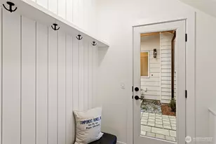 8001 25th Ave NW, Seattle, WA 98117 - Photo 19