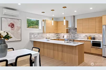 8001 25th Avenue NW, Seattle, WA 98117 - Photo 13