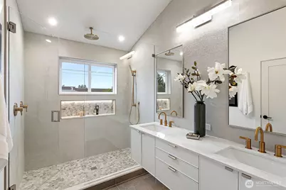 8001 25th Avenue NW, Seattle, WA 98117 - Photo 33