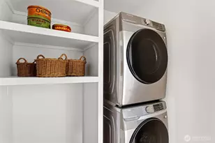 8001 25th Ave NW, Seattle, WA 98117 - Photo 27