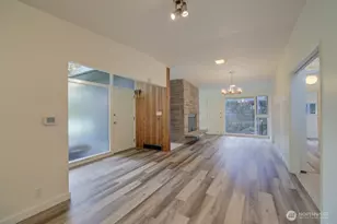 8241 45th Ave NE, Seattle, WA 98115 - Photo 7