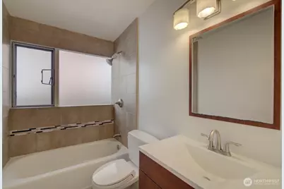 8241 45th Avenue NE, Seattle, WA 98115 - Photo 23