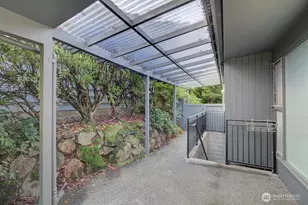 8241 45th Ave NE, Seattle, WA 98115 - Photo 35