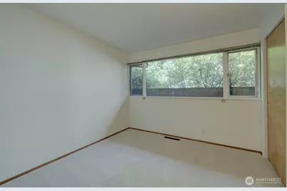 8241 45th Avenue NE, Seattle, WA 98115 - Photo 25