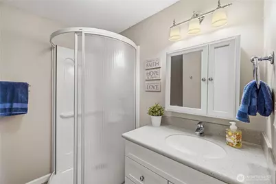 13635 SE 43rd Street, Bellevue, WA 98006 - Photo 27