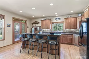 767 Bates Rd, Kalama, WA 98625 - Photo 9