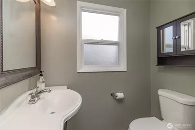 306 122nd St S, Tacoma, WA 98444 - Photo 33