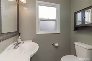 306 122nd St S, Tacoma, WA 98444 - Photo 33