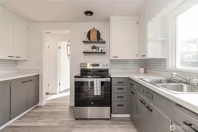 306 122nd St S, Tacoma, WA 98444 - Photo 17