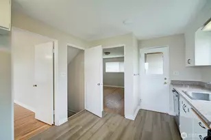 4045 29th Ave W, Seattle, WA 98199 - Photo 13