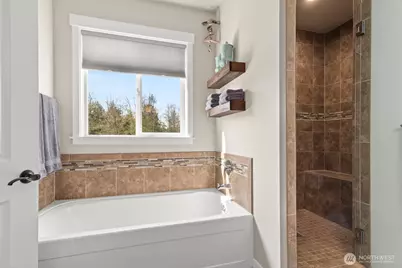 10916 Bay Meadows Lane, Burlington, WA 98233 - Photo 15