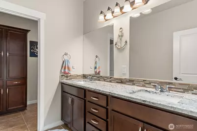 10916 Bay Meadows Lane, Burlington, WA 98233 - Photo 19