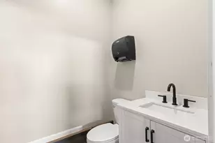 10916 Bay Meadows Ln, Burlington, WA 98233 - Photo 33