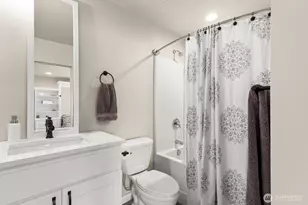 10916 Bay Meadows Ln, Burlington, WA 98233 - Photo 27