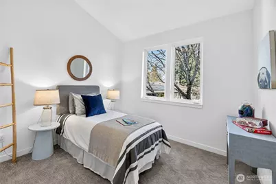 11738 -B 23rd Avenue NE, Seattle, WA 98125 - Photo 13