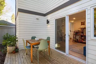 2110 N 43rd St, Seattle, WA 98103 - Photo 9