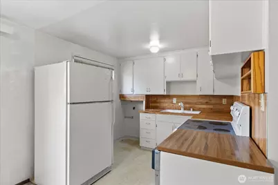 23005 60th Avenue W, Mountlake Terrace, WA 98043 - Photo 7