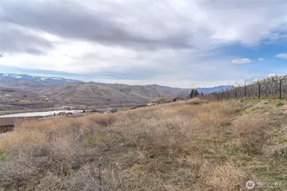 3203 10th Street SE, East Wenatchee, WA 98802 - Photo 7