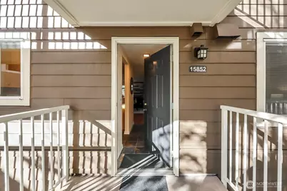 15852 NE Leary Way #6, Redmond, WA 98052 - Photo 3