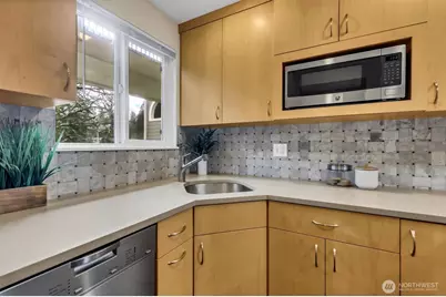 15852 NE Leary Way #6, Redmond, WA 98052 - Photo 7