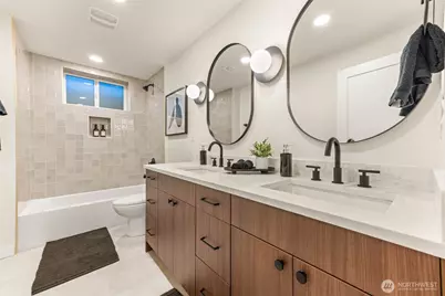 2404 127th Avenue SE, Bellevue, WA 98005 - Photo 23