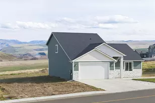 2208 Key Blvd, Milton-Freewater, OR 97862 - Photo 5