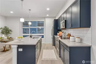 13628 Manor Way, Lynnwood, WA 98087 - Photo 9