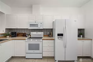 23220 61st Pl S, Kent, WA 98032 - Photo 9