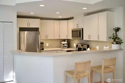 22202 42nd Avenue S #204, Kent, WA 98032 - Photo 7