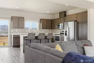 2247 S. Mystical Loop, East Wenatchee, WA 98802 - Photo 3