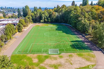 2833 3rd Avenue W, Seattle, WA 98119 - Photo 17