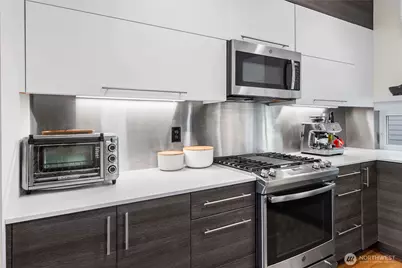 2833 3rd Avenue W, Seattle, WA 98119 - Photo 5