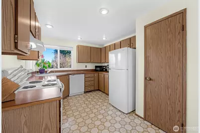 31 Arapaho Place, Camano Island, WA 98282 - Photo 9