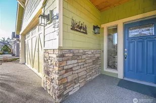 965 Chestnut Loop, Mount Vernon, WA 98274 - Photo 3