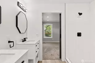 635 Elm St, Raymond, WA 98577 - Photo 13