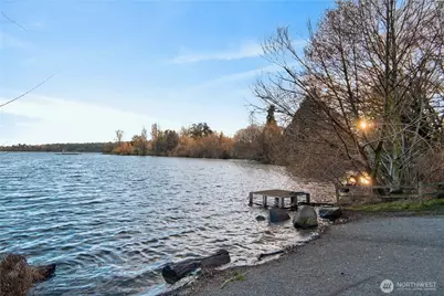 7870 Green Lake Drive N #10, Seattle, WA 98103 - Photo 25