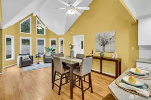 21609 NE 4th St, Sammamish, WA 98074 - Photo 15